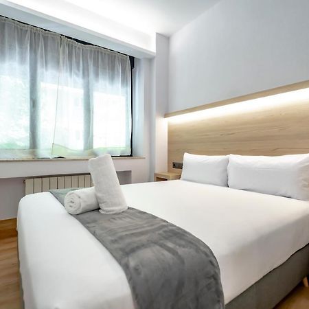 Dobohomes - Montesa 20 Apartamentos Мадрид Екстериор снимка