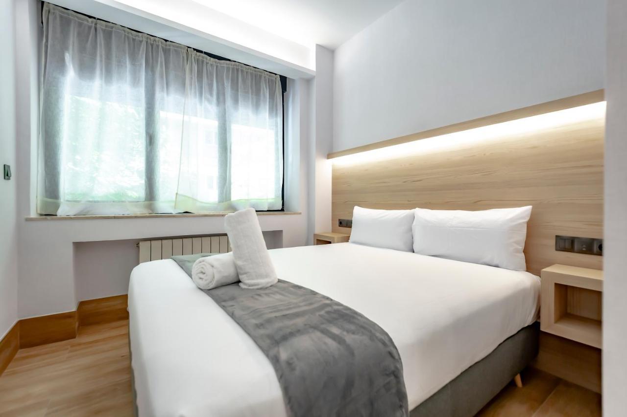 Dobohomes - Montesa 20 Apartamentos Мадрид Екстериор снимка
