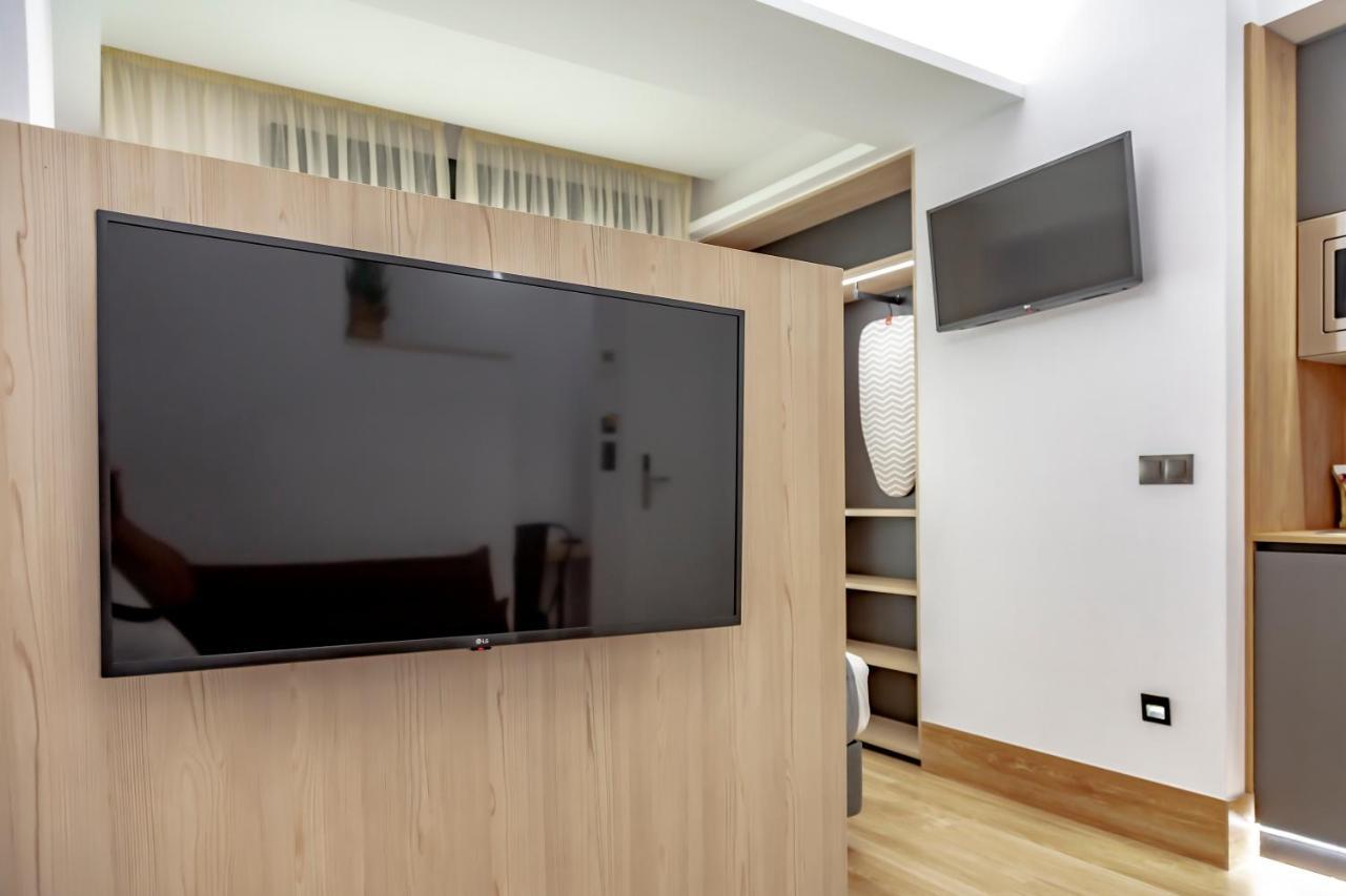Dobohomes - Montesa 20 Apartamentos Мадрид Екстериор снимка