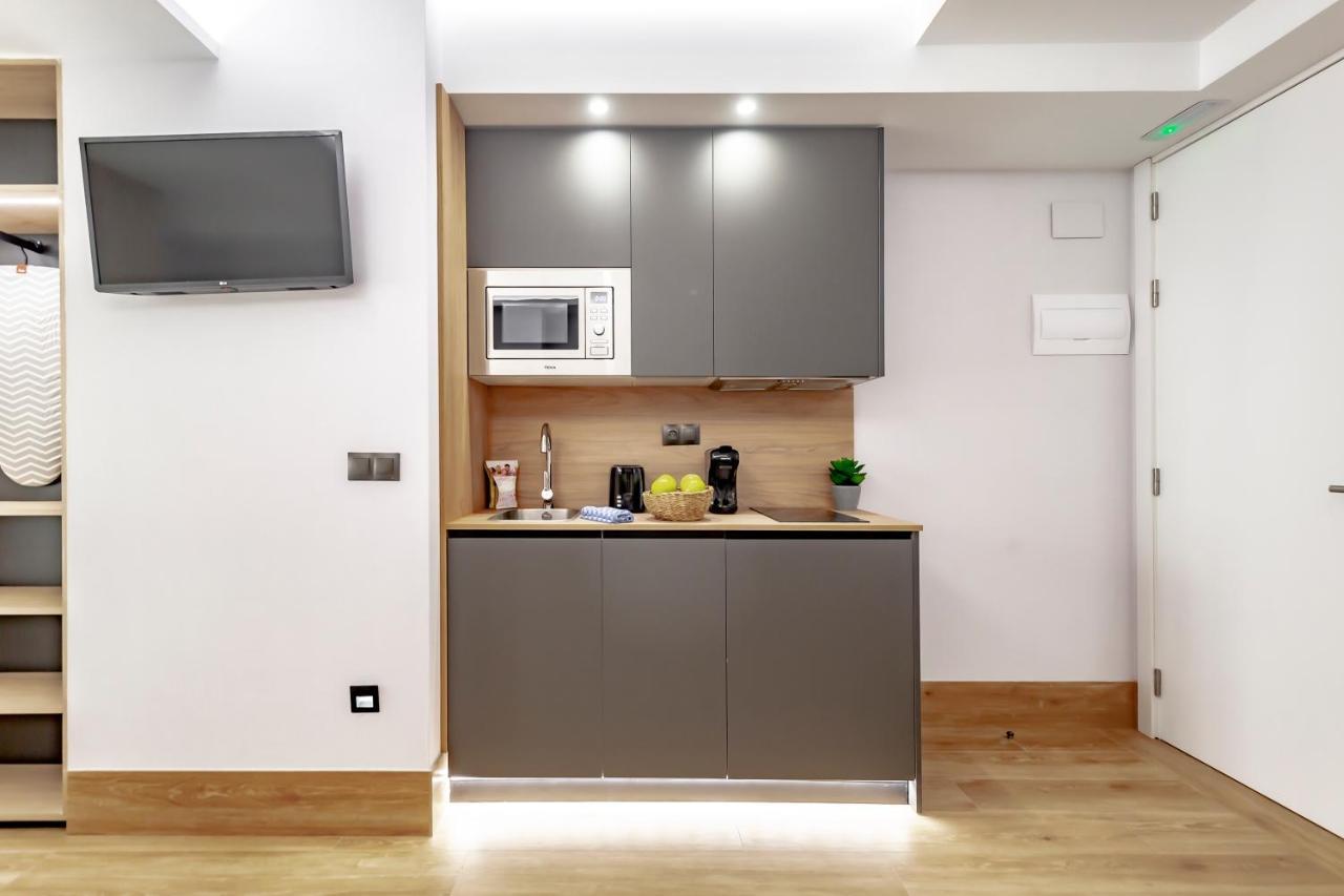 Dobohomes - Montesa 20 Apartamentos Мадрид Екстериор снимка