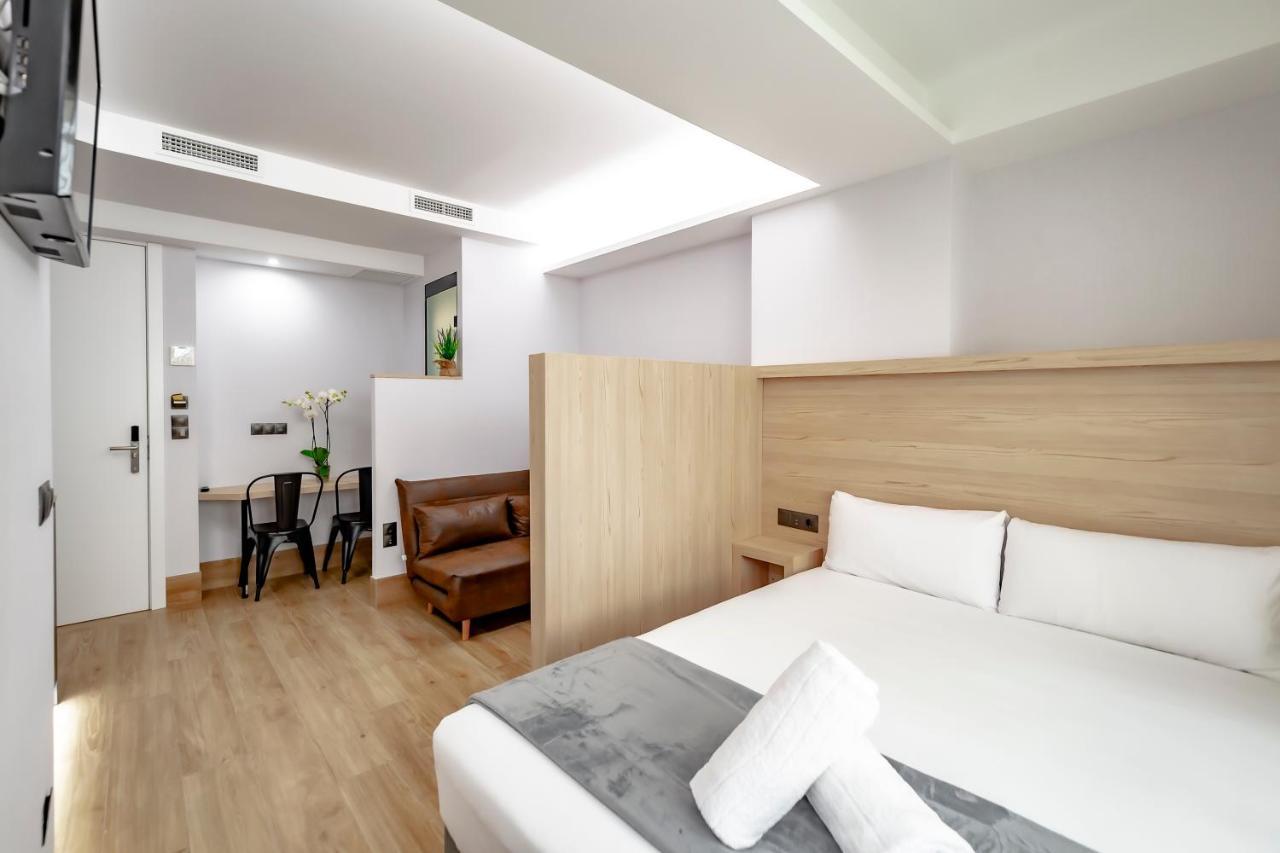 Dobohomes - Montesa 20 Apartamentos Мадрид Стая снимка