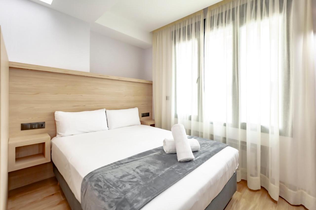 Dobohomes - Montesa 20 Apartamentos Мадрид Екстериор снимка